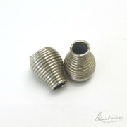 1118-s-zakljucek-vrvice-obesek-kovinski-sivalnica