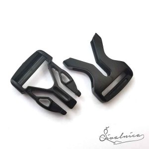 1110-3-zaponka-plasticna-regulator-trak-gurtna-sivalnica-crna-25