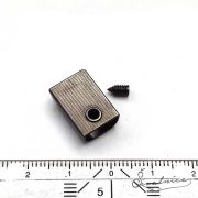 1156-zakljucek-vrvice-zahteven-vijak-eleganten-crna-sivalnica